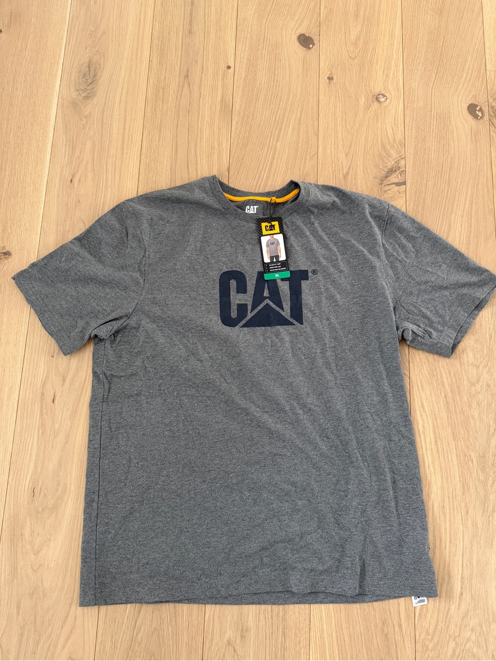 CAT Caterpillar Men’s T-Shirt NWT Size XL